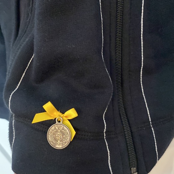 HV Polo Society Black Zipup - Picture 6 of 9